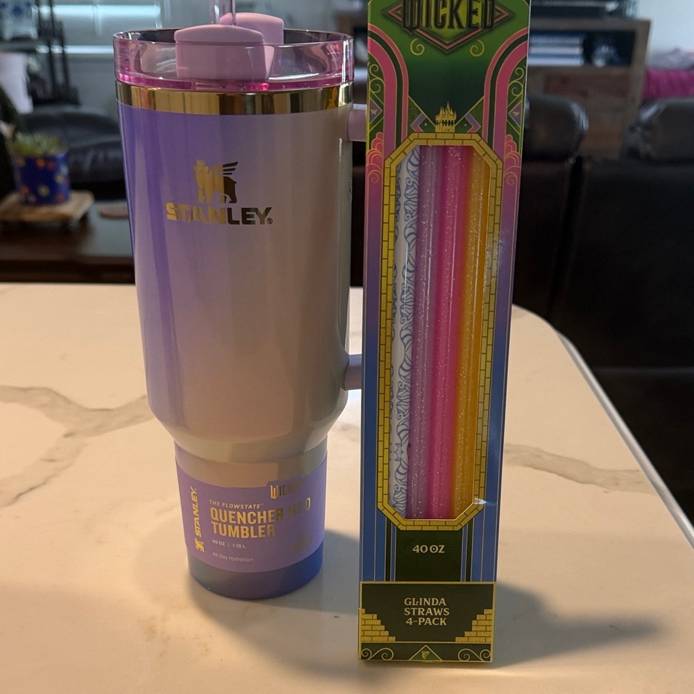 Stanley Wicked 40 oz Purple, Pink and Cream Tumbler with Glinda Straw Set